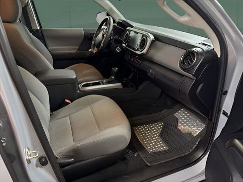 Used 2021 Toyota Tacoma SR5 RWD image 16