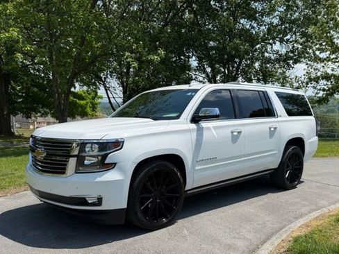 Used 2016 Chevrolet Suburban LTZ AWD/4WD image 5