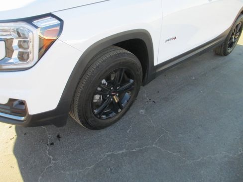 Certified 2024 GMC Terrain AT4 image 12