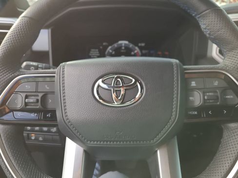 Used 2025 Toyota Sequoia Platinum image 23