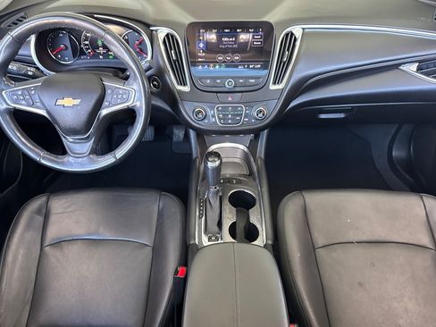 Used 2019 Chevrolet Malibu Hybrid w/ Leather Package FWD image 16
