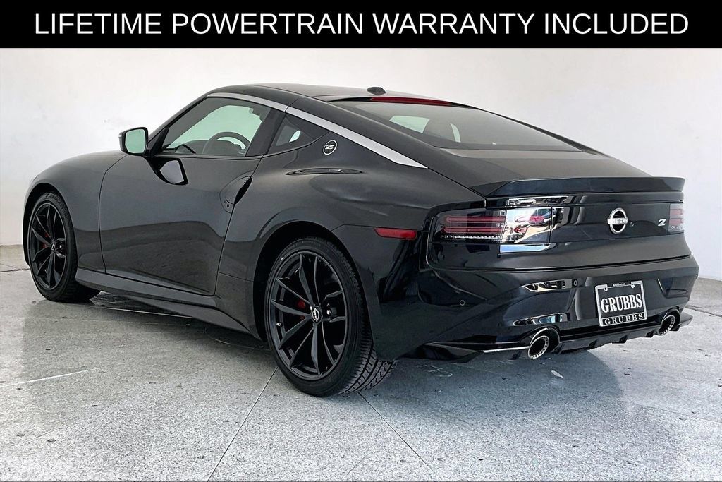 Used 2025 Nissan Z Performance w/ Floor Mat Package RWD image 15