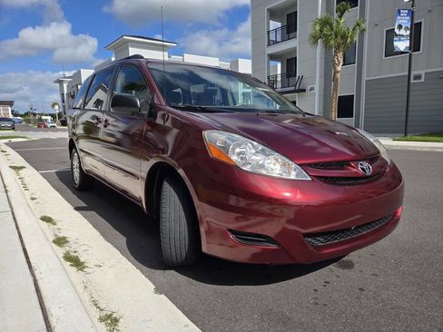 Used 2008 Toyota Sienna LE AWD/4WD image 4