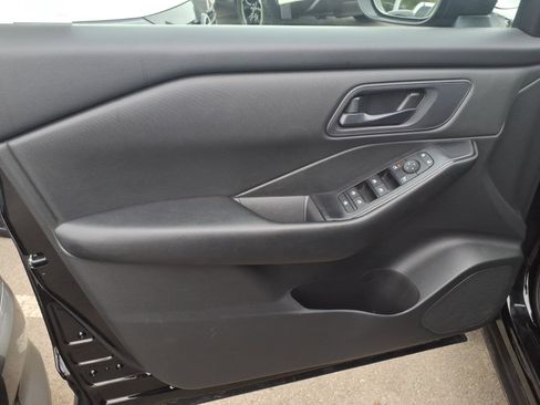 Certified 2024 Nissan Rogue S FWD image 19