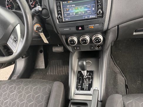 Used 2020 Mitsubishi Outlander Sport ES image 23