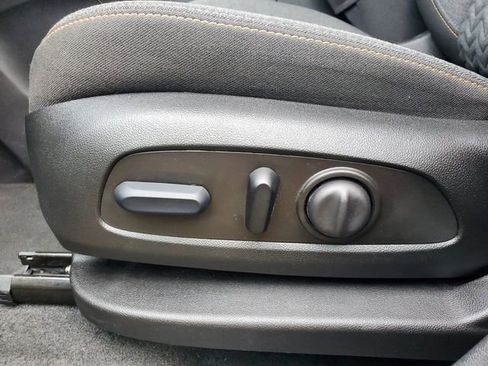 Certified 2023 Chevrolet Equinox LT FWD image 22