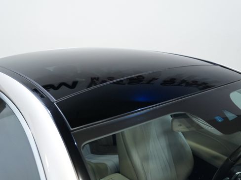 Used 2018 Mercedes-Benz E 400 Coupe image 13