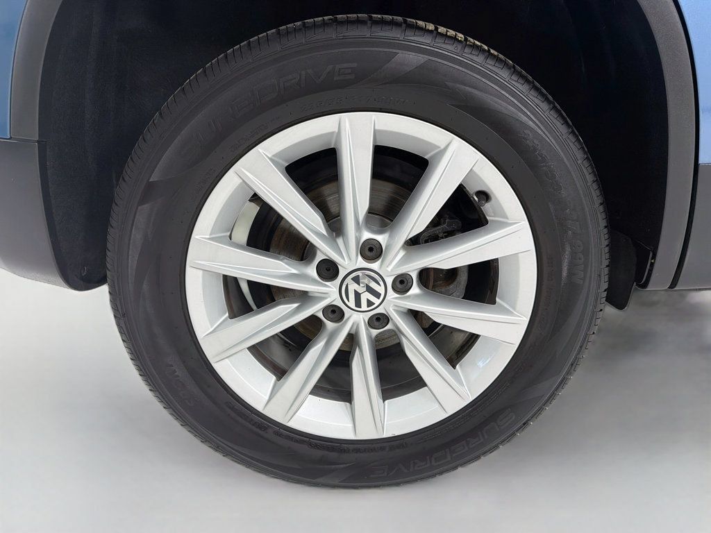 Used 2017 Volkswagen Tiguan Limited w/ Premium Package AWD/4WD image 32
