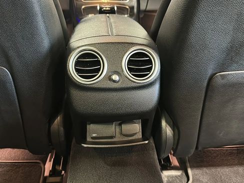 Used 2020 Mercedes-Benz E 450 4MATIC Sedan image 20