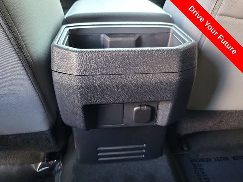 Used 2025 Toyota Tacoma TRD Sport AWD/4WD image 23