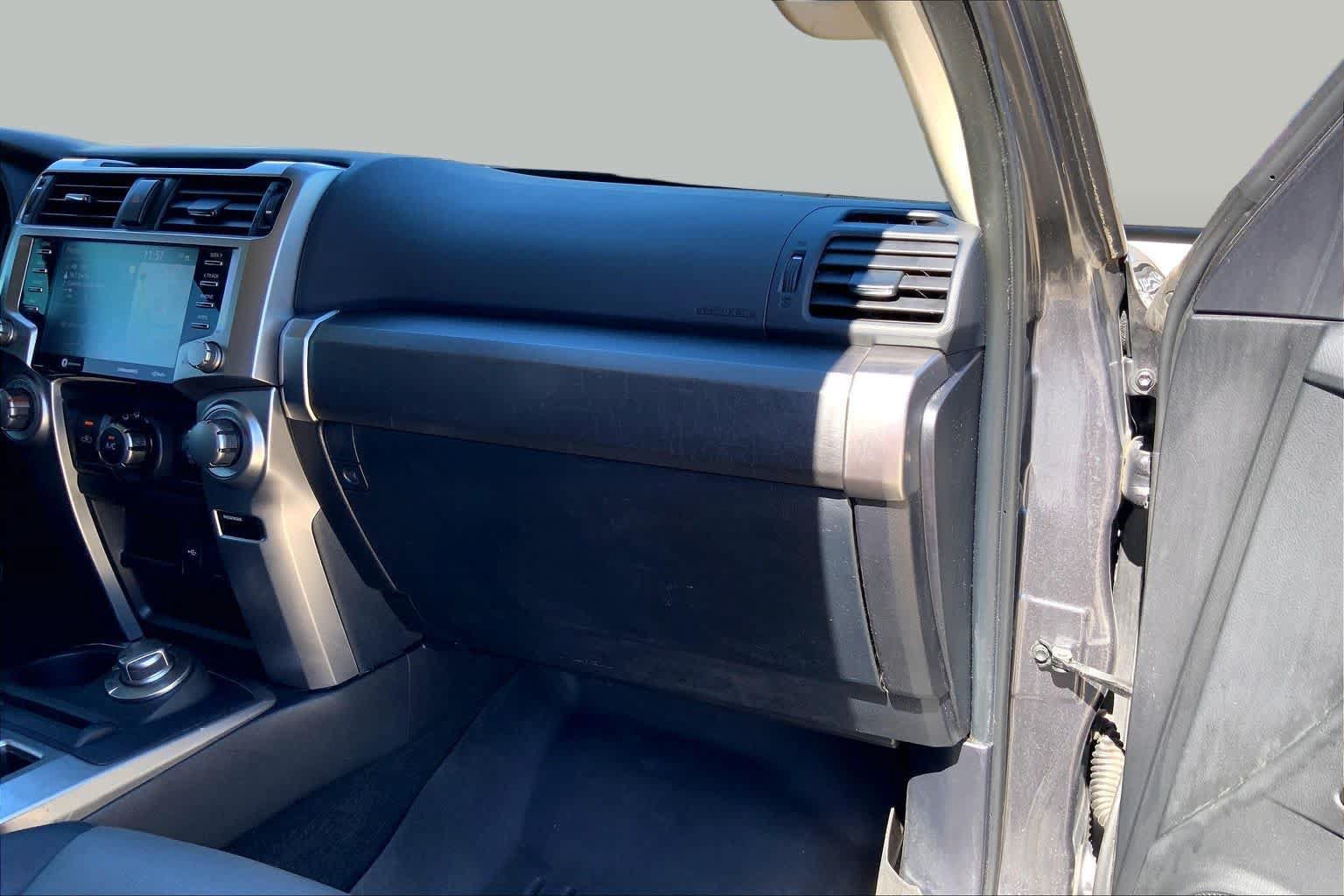 Used 2021 Toyota 4Runner SR5 Premium w/ Moonroof Package AWD/4WD image 19