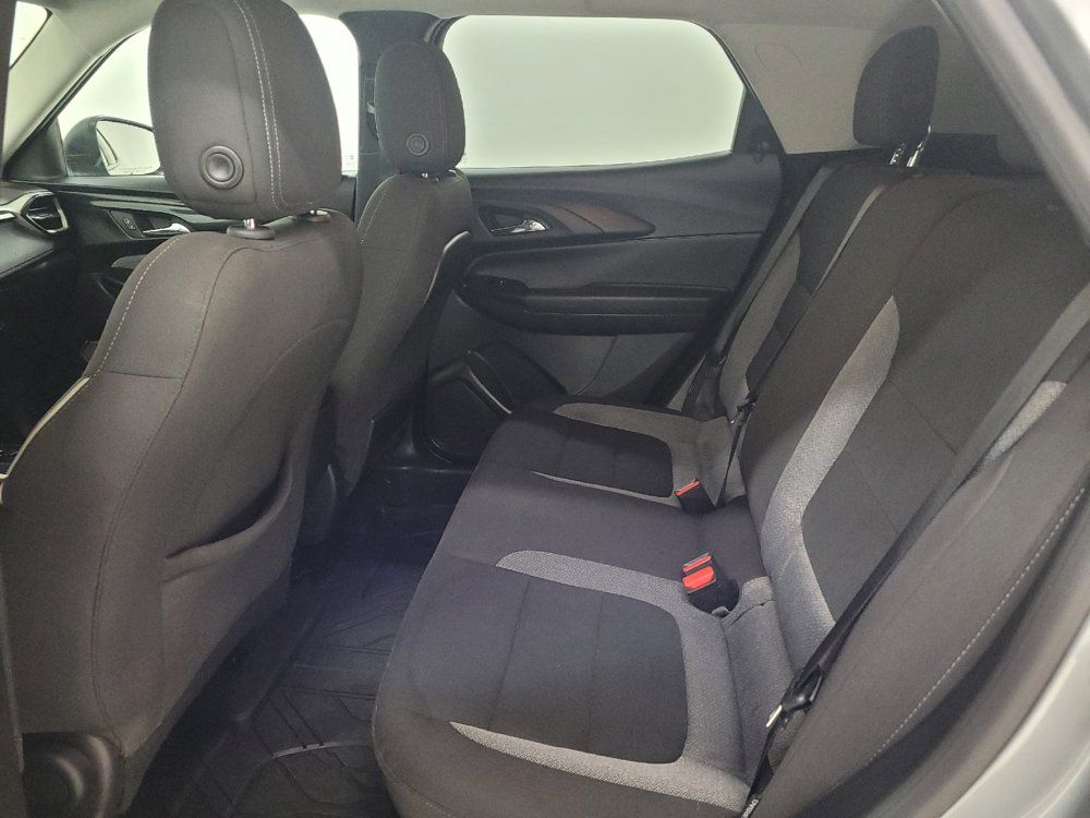 Used 2025 Chevrolet TrailBlazer LS w/ LS Convenience Package FWD image 18