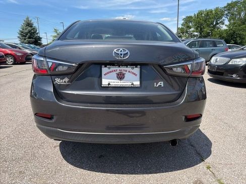 Used 2017 Toyota Yaris iA FWD image 5