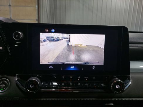 Used 2023 Chevrolet Colorado LT w/ LT Convenience Package II AWD/4WD image 24