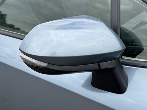 Used 2021 Toyota Corolla SE FWD image 19