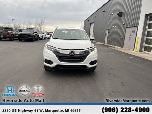 Used 2022 Honda HR-V LX image 2