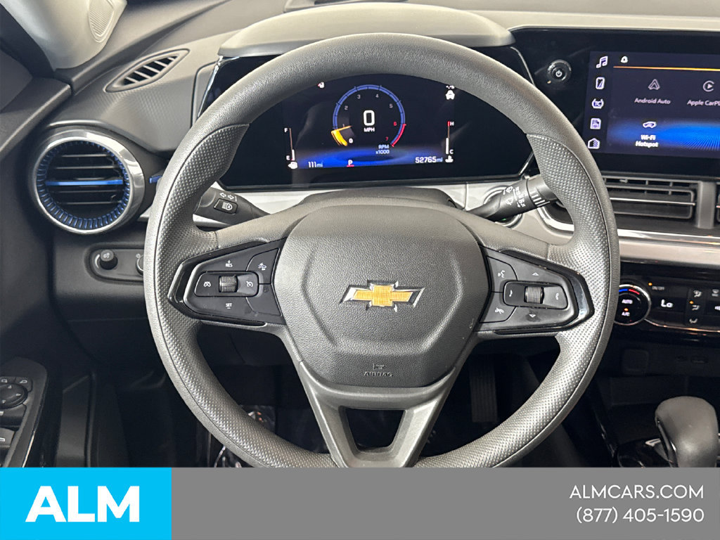 Used 2025 Chevrolet Trax LT FWD image 26