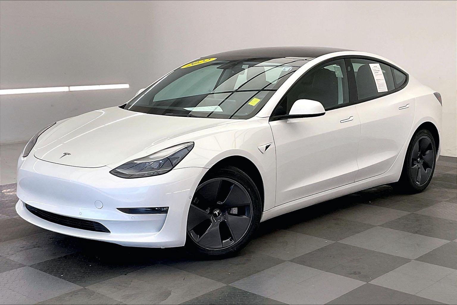 Used 2022 Tesla Model 3 Long Range AWD/4WD image 12
