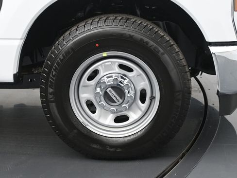 New 2026 Ford F250 XL RWD image 24