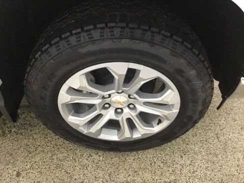 New 2026 Chevrolet Silverado 1500 LTZ w/ LTZ Premium Package image 26