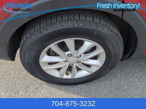 Used 2017 Kia Sorento LX w/ LX Convenience Package image 10