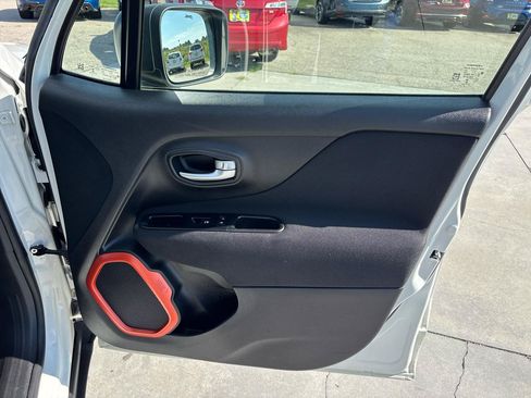 Used 2019 Jeep Renegade Sport AWD/4WD image 25