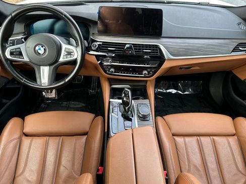 Used 2023 BMW 540i w/ M Sport Package image 14