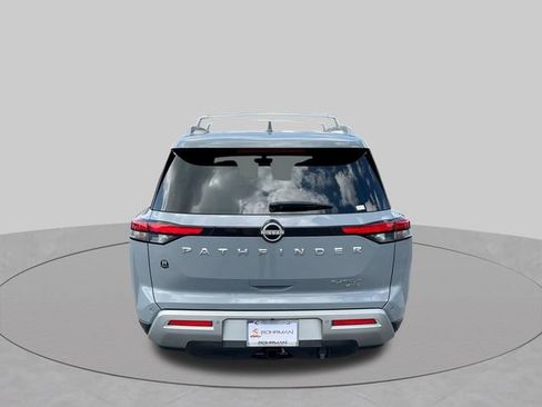 Certified 2023 Nissan Pathfinder Platinum AWD/4WD image 9