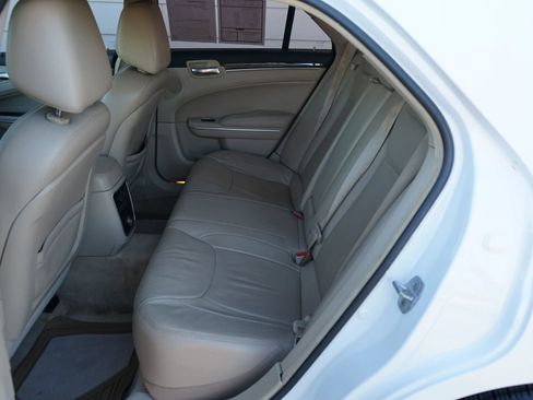 Used 2013 Chrysler 300 w/ Beats Audio Group image 30