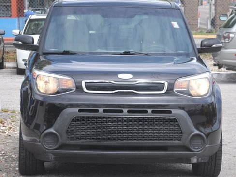 Used 2014 Kia Soul + image 2
