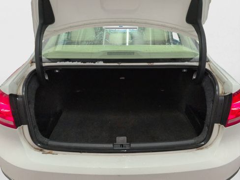 Used 2013 Volkswagen Passat TDI SEL Premium image 21