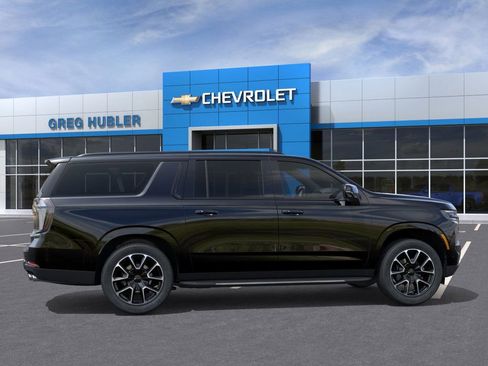 New 2026 Chevrolet Suburban RST w/ Advanced Technology Package image 5