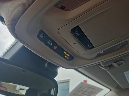 Used 2021 Buick Envision Preferred AWD/4WD image 27