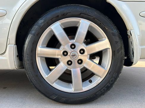 Used 2003 Nissan Maxima GLE w/ (DLX) Meridian Edition Pkg FWD image 29