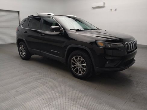 Used 2019 Jeep Cherokee Latitude Plus w/ Cold Weather Group image 13