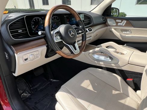 Certified 2023 Mercedes-Benz GLS 450 4MATIC image 17