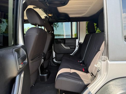 Used 2013 Jeep Wrangler Unlimited Sport AWD/4WD image 17