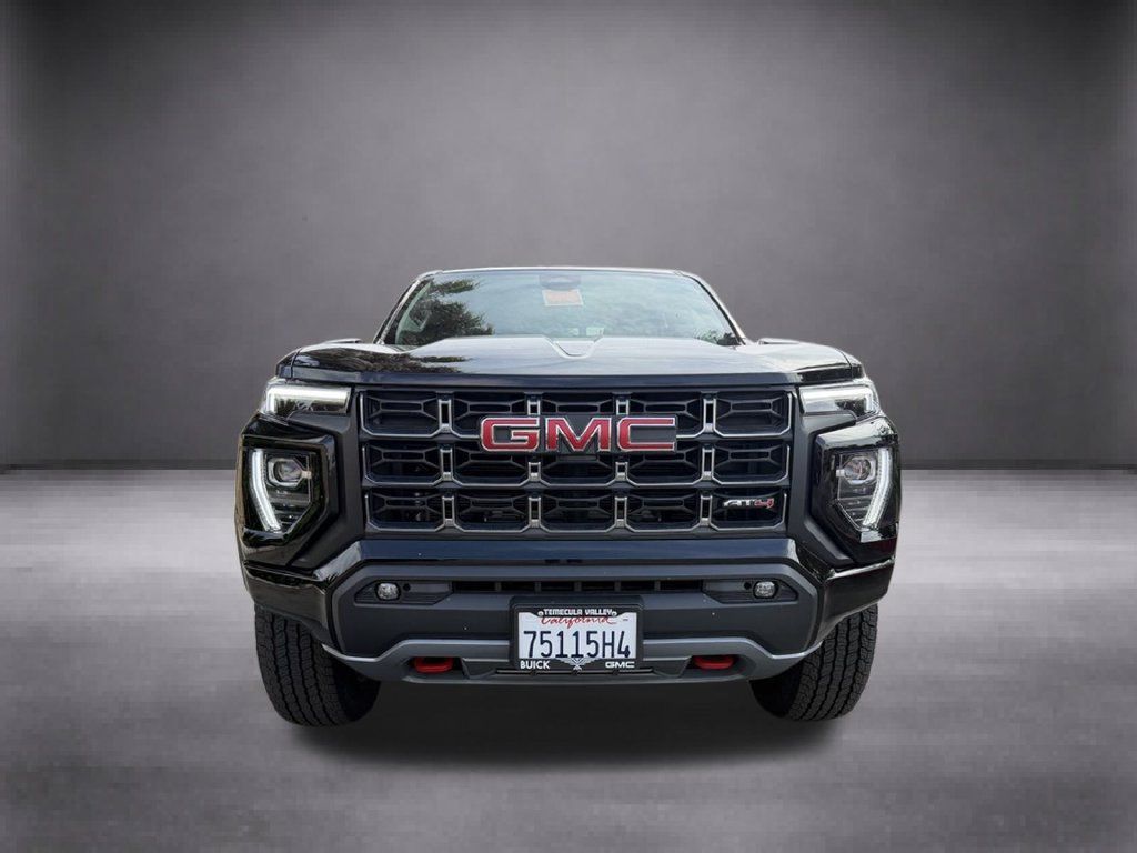 Used 2025 GMC Canyon AT4 AWD/4WD image 3