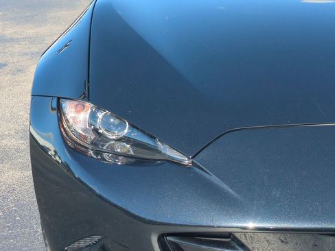 Used 2023 MAZDA MX-5 Miata Grand Touring w/ Weather Package image 9