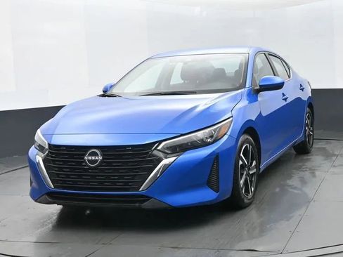 Used 2024 Nissan Sentra SV image 1