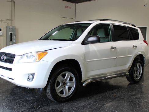 Used 2011 Toyota RAV4 4WD w/ Base L4 Extra Value Pkg image 6