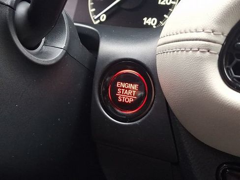 Used 2025 Honda HR-V LX image 27