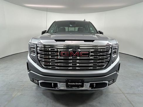 Used 2025 GMC Sierra 1500 Denali w/ Denali Reserve Package AWD/4WD image 2