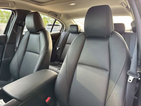 Used 2024 MAZDA MAZDA3 s image 20