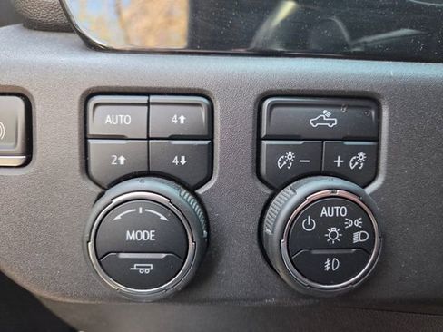 Used 2023 Chevrolet Silverado 1500 LT Trail Boss w/ Protection Package image 13