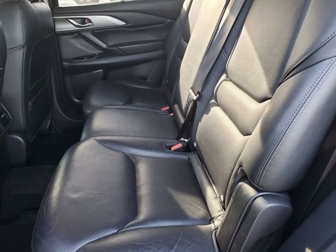 Used 2018 MAZDA CX-9 Touring w/ Touring Premium Package image 10