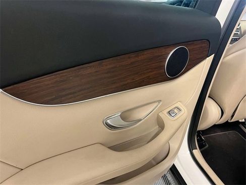 Certified 2022 Mercedes-Benz GLC 300 4MATIC image 10