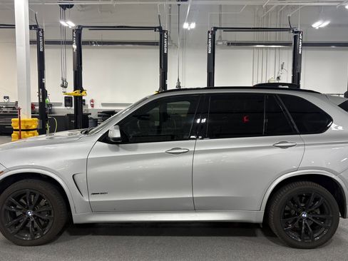 Used 2017 BMW X5 xDrive50i AWD/4WD image 7