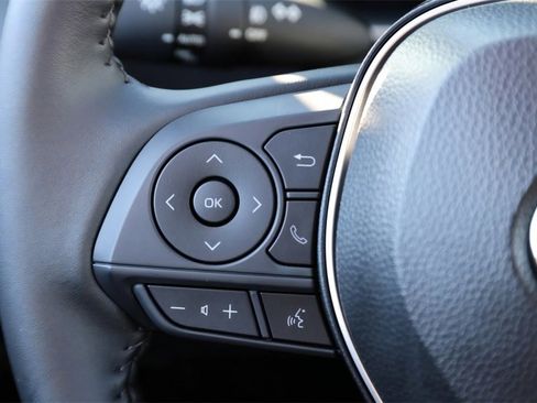 Certified 2026 Toyota Corolla Cross XLE image 17