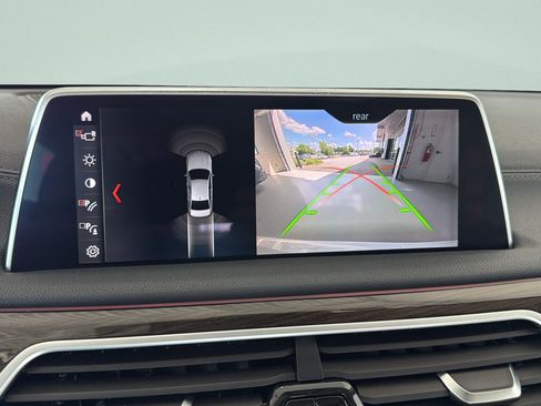 Used 2019 BMW 740i RWD image 38